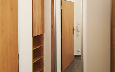 Realizace skříně na míru do chodby.