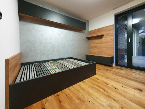 Postel a skříně do ložnice