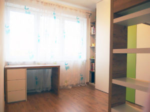 Realizace kompletního interieru vč. psacího stolu do dětského pokoje Praha 9