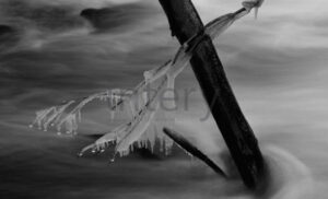 vestavene-skrine-na-miru-designglass-BW-37