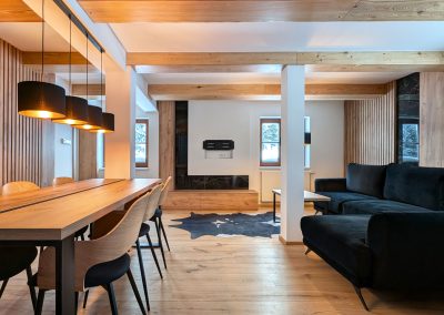 PXL_20241123_090659486